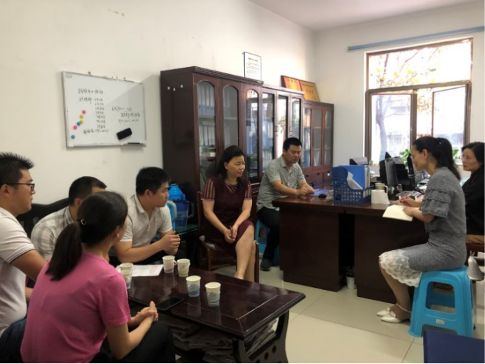 护理系班子成员与常德市第一人民医院科教科领导座谈.png 护理系班子成员与常德市第一人民医院科教科领导座谈.png