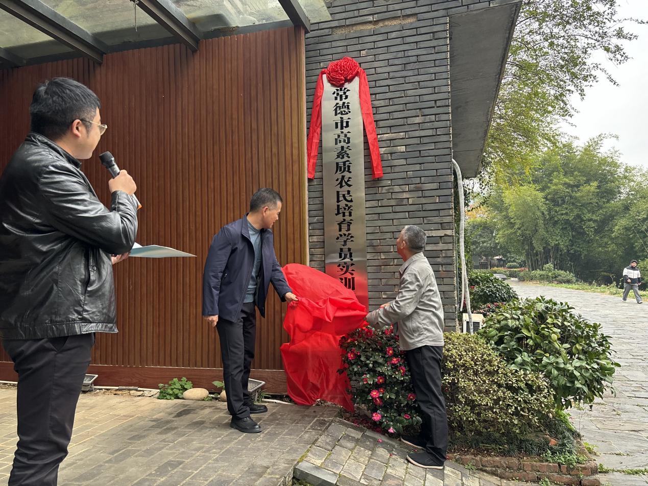 说明: 540e3e992b3a301b9c0b7dd8083ec65