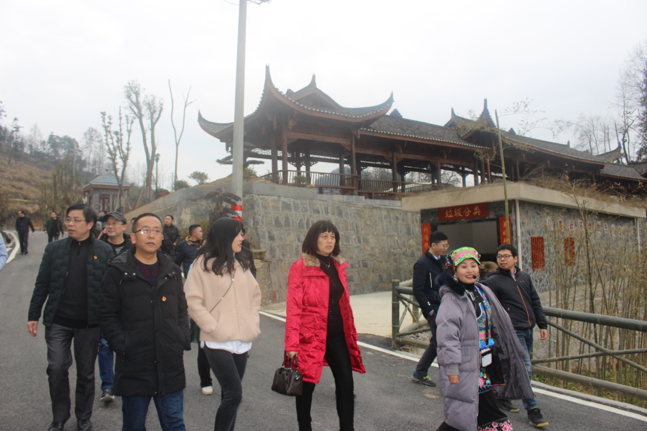 十八洞村一.jpg 十八洞村一.jpg