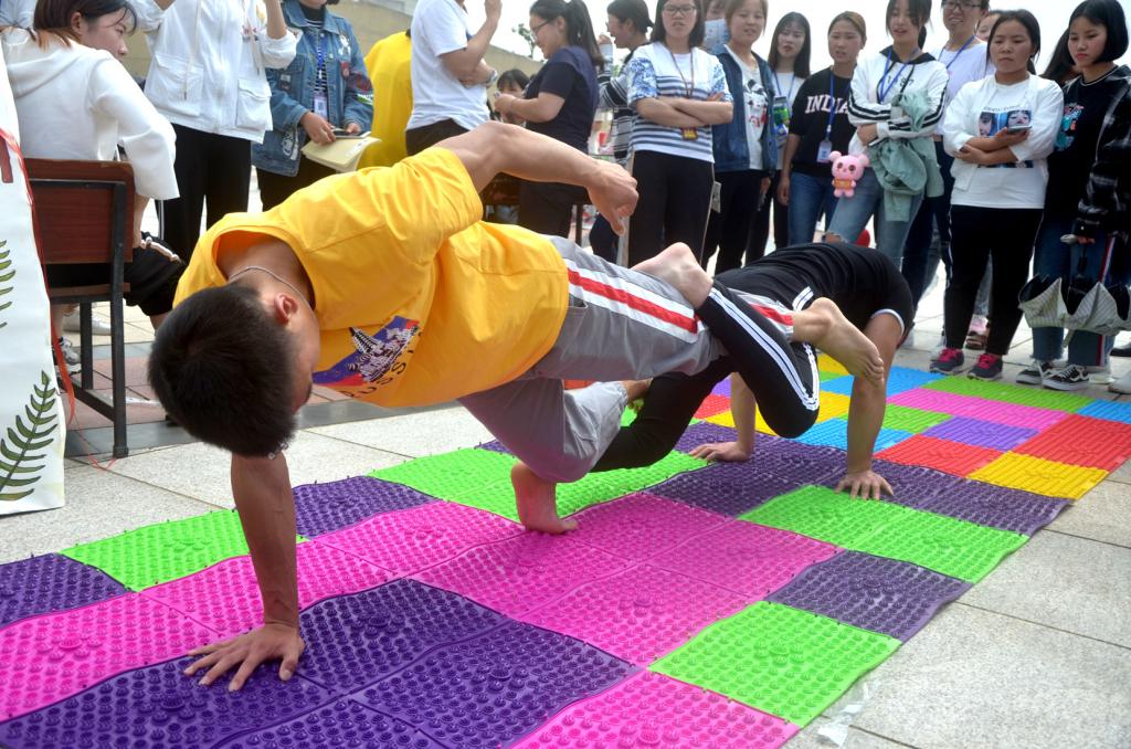 快乐指压1111.jpg 快乐指压1111.jpg