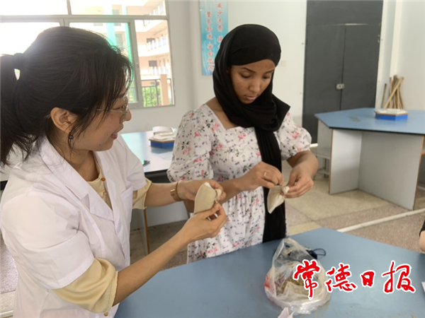 说明: http://image.app.hncdrm.com/upload_img_2022661018401654481920611-SY