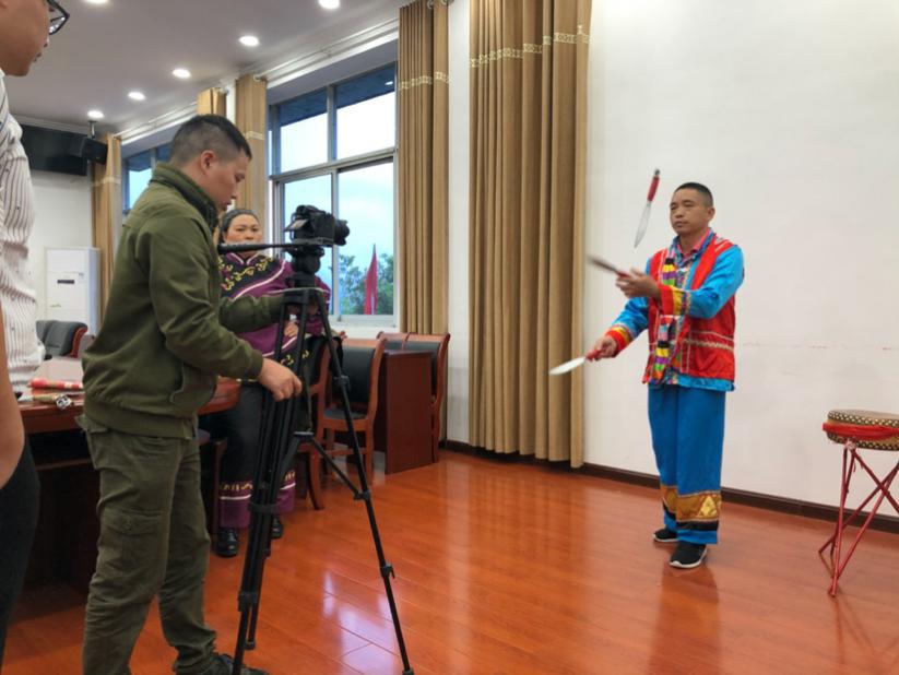 三棒鼔获奖4.jpg 三棒鼔获奖4.jpg