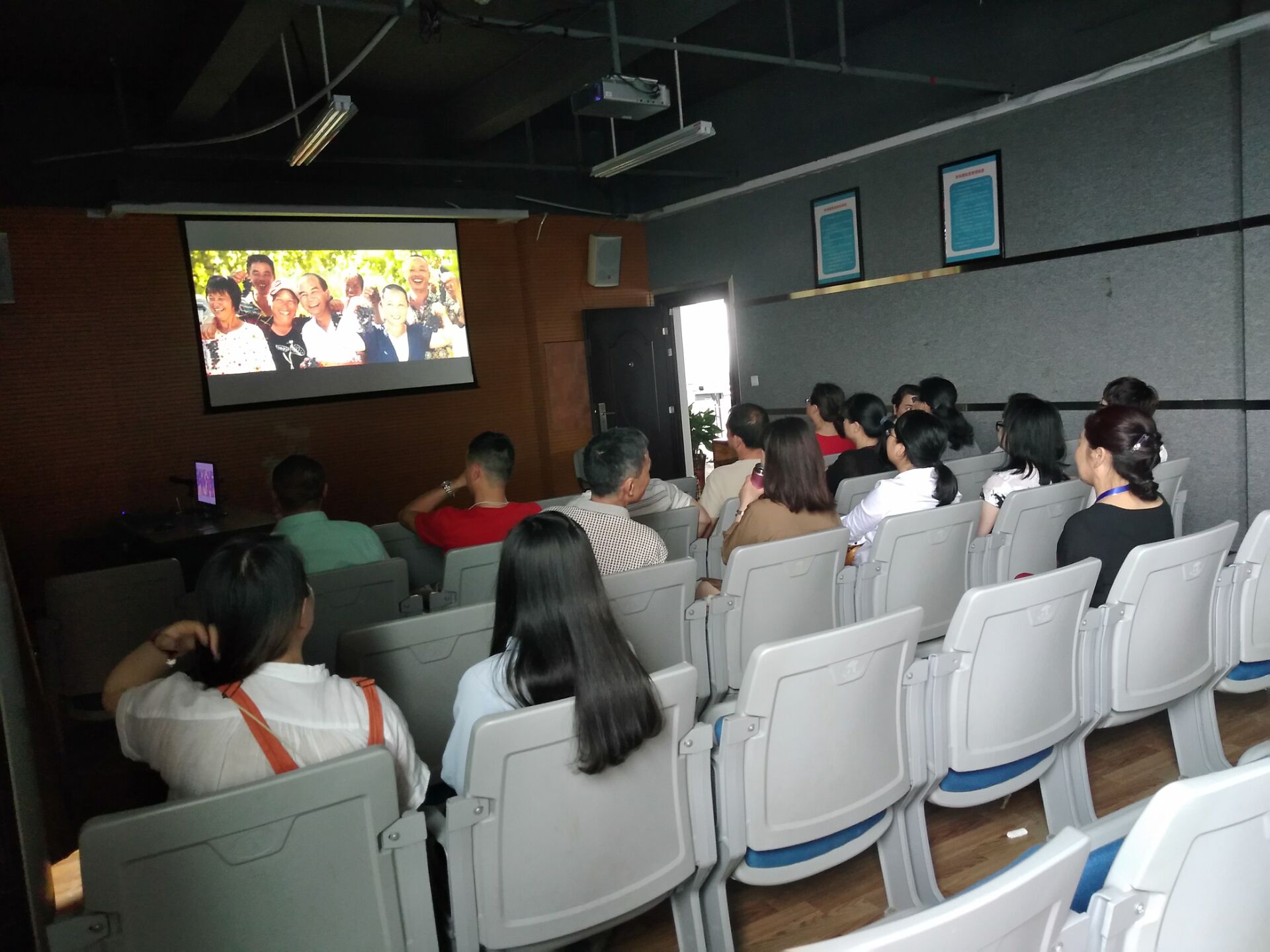 QQ图片20180514092919.jpg QQ图片20180514092919.jpg