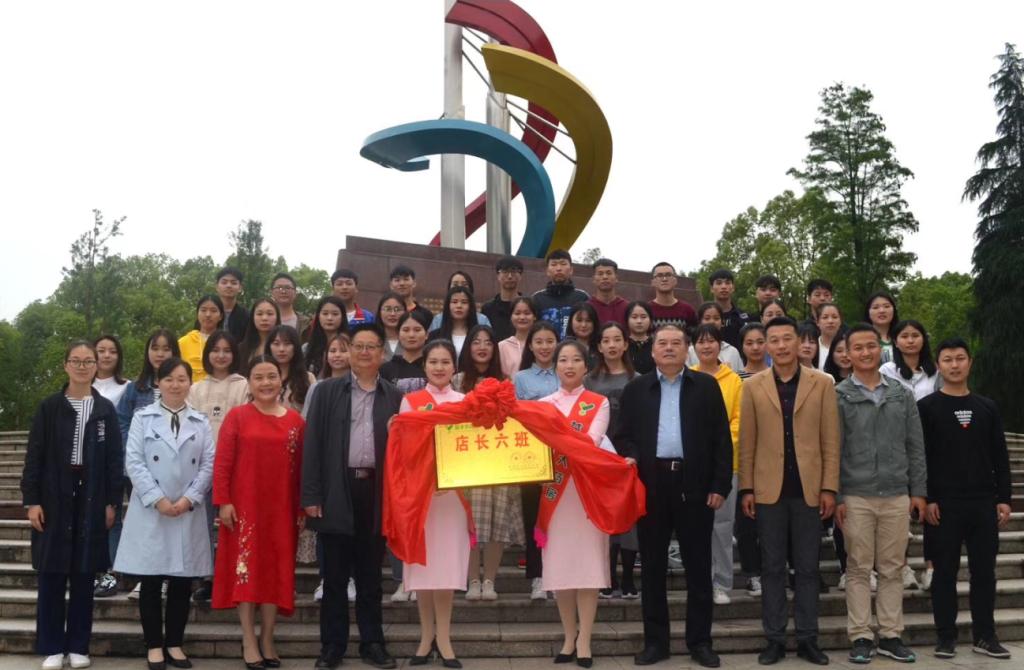 QQ图片20190516174242.png QQ图片20190516174242.png