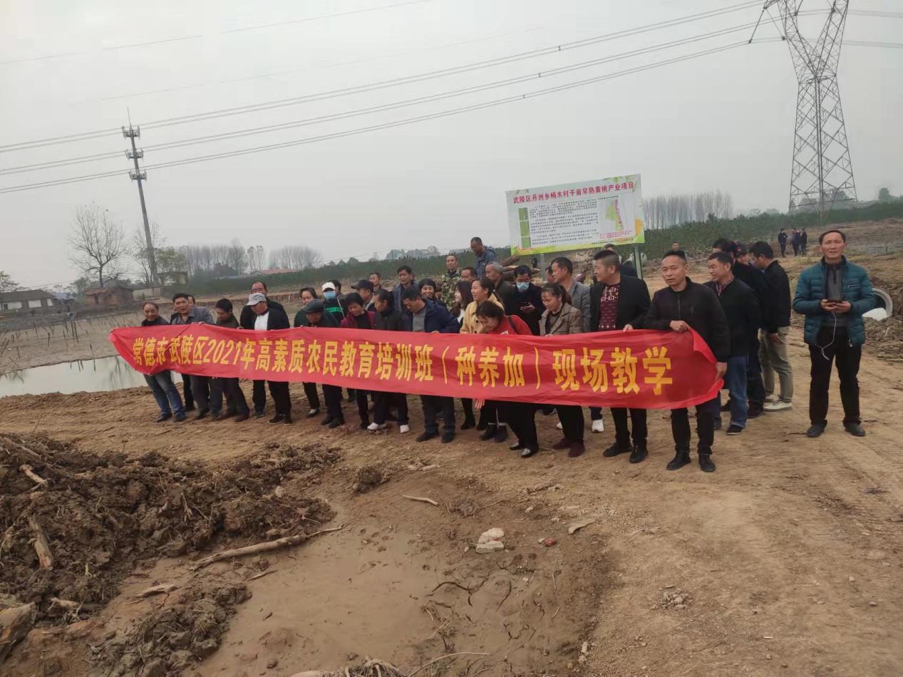 说明: 40a94358a58486448907d6309f73cdb