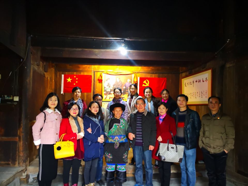 QQ图片20181126124049.jpg QQ图片20181126124049.jpg