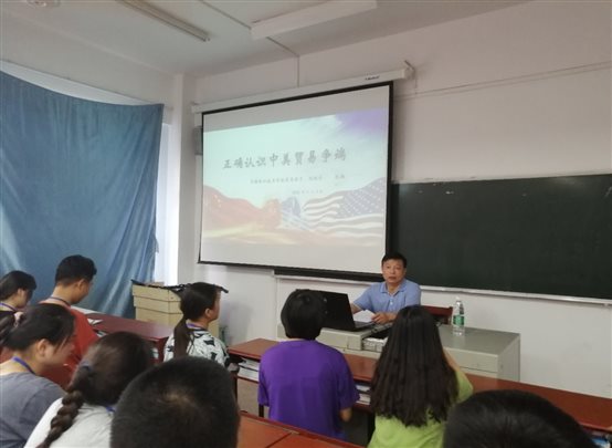 E:?9年上学期领导联班陈翔副院长 月份 月5日 形势政策课+看寝室照片mmexport1559721912174.jpg